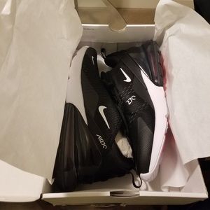 Nike Air Max 270